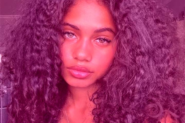 Nova, 27, a black grey-eyed ebony companion based in Wuzhu. Offering Overnight, Massage, Couples. Available for incall and outcall, day and evening dates.