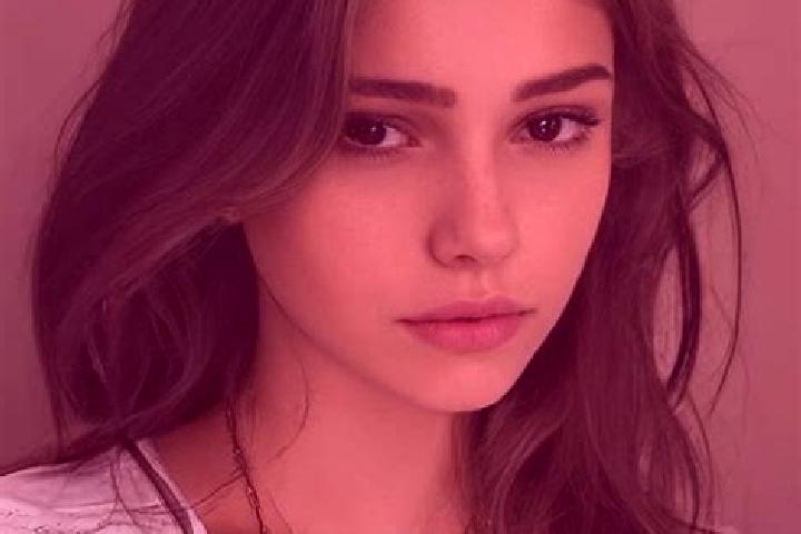 Nova, 27, a chestnut grey-eyed slavic companion based in Adamstown. Offering Overnight, Erotic Massage, Tantra, Deep French Kissing. Available for incall and...