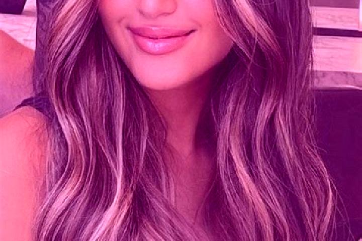 Nova, 27, a dark blonde dark-eyed middle eastern companion based in San Marino. Offering Prostate Massage, Party Girl, Domination, A-Level. Available for inc...
