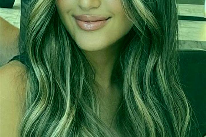 Nova, 27, a dark blonde grey-eyed latina companion based in Kamyanets-Podilskyi. Offering Duos, Erotic Massage, Travel Companion, Party Girl, Fetish. Availab...