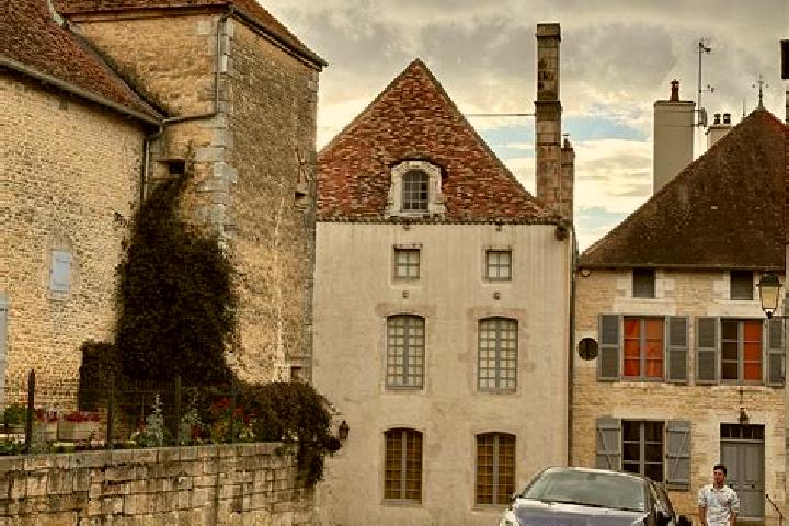 Nova, 27 — Escort in Chateauvillain, France