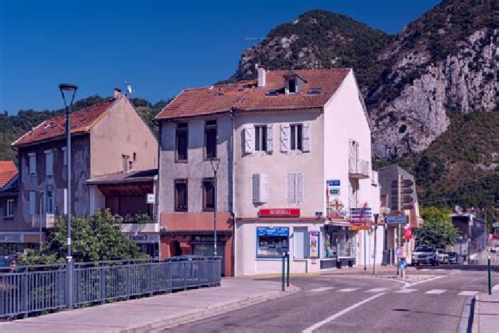 Nova, 27 — Escort in Ferrieres-sur-Ariege, France