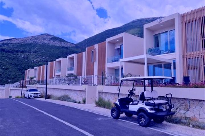 Nova, 27 — Escort in Kolsh, Albania