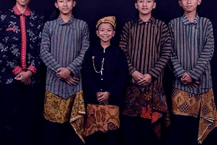 Nova, 27 — Escort in Lerek, Indonesia