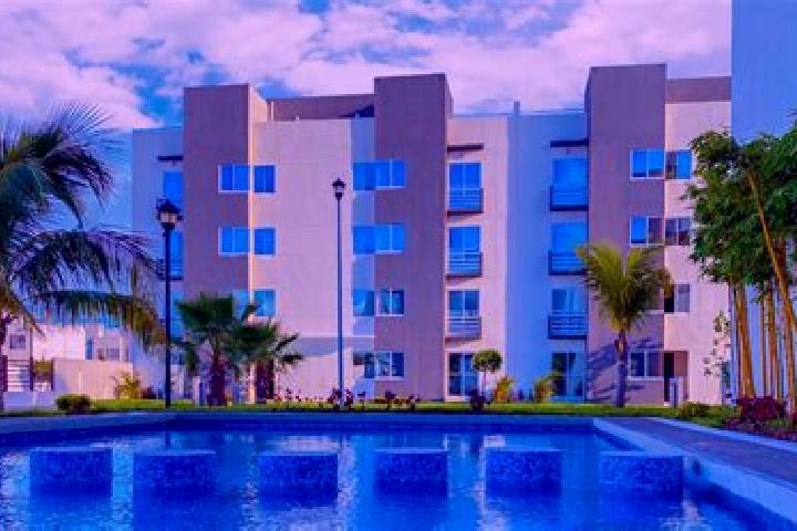 Nova, 27 — Escort in Real del Valle (El Paraiso) [Fraccionamiento], Mexico