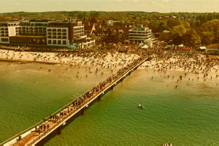 Nova, 27 — Escort in Scharbeutz, Germany