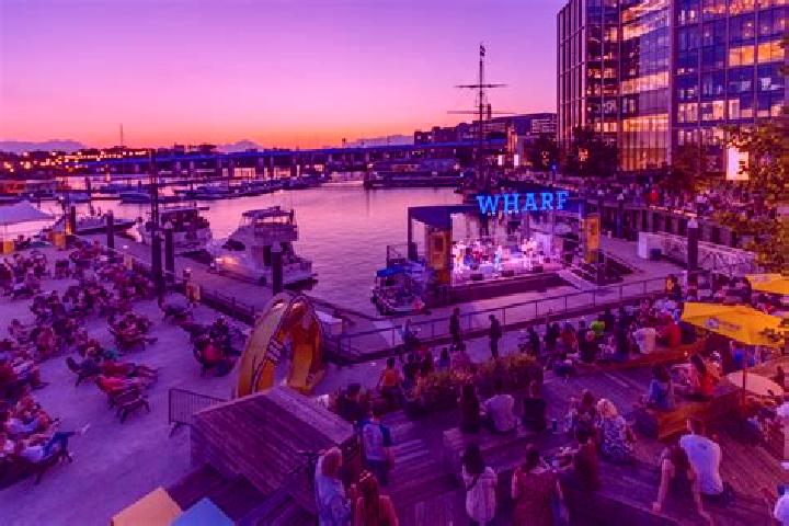 Nova, 27 — Escort in The Wharf, United States