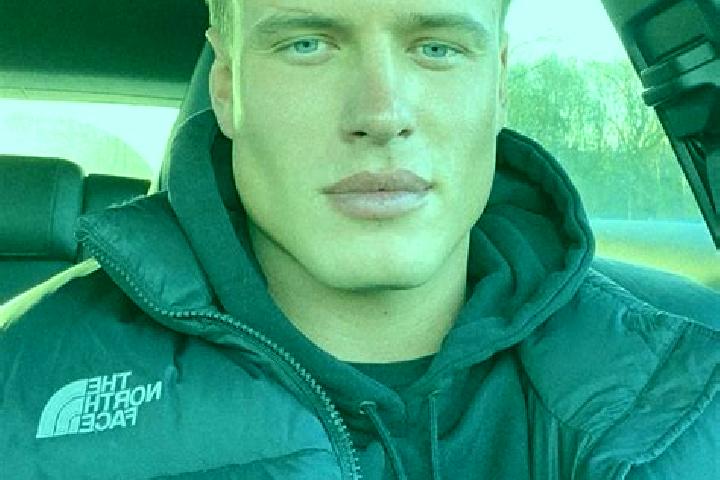 Nova, 28, a black dark-eyed slavic companion based in Castletown. Offering GFE, Erotic Massage, Massage, Dinner Date, CIM. Available for incall and outcall, ...