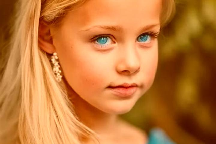 Nova, 28, a blonde blue-eyed caucasian companion based in Luotang. Offering BDSM, Fetish, Party Girl. Available for incall and outcall, day and evening dates.