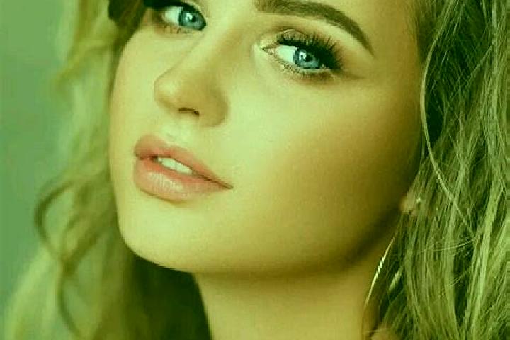 Nova, 28, a dark blonde blue-eyed slavic companion based in El Ermitano. Offering Overnight, OWO, Dinner Date. Available for incall and outcall, overnight bo...