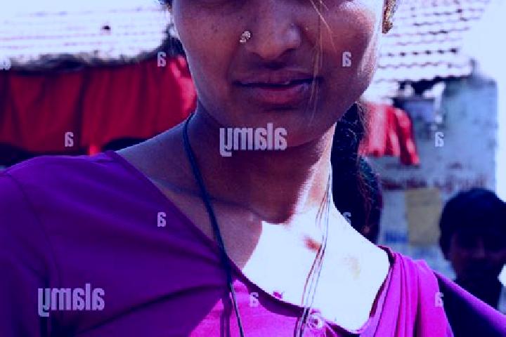 Nova, 28, a red green-eyed indian companion based in Bandipura. Offering Couples, BDSM, Tantra, Overnight. Available for incall and outcall, day and evening ...