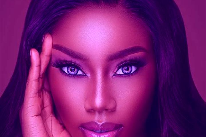 Nova, 29, a red blue-eyed ebony companion based in Limestone Creek. Offering Couples, Striptease, CIM. Available for incall and outcall, overnight bookings a...