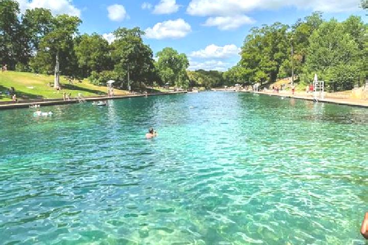 Nova, 29 — Escort in Barton Creek, United States