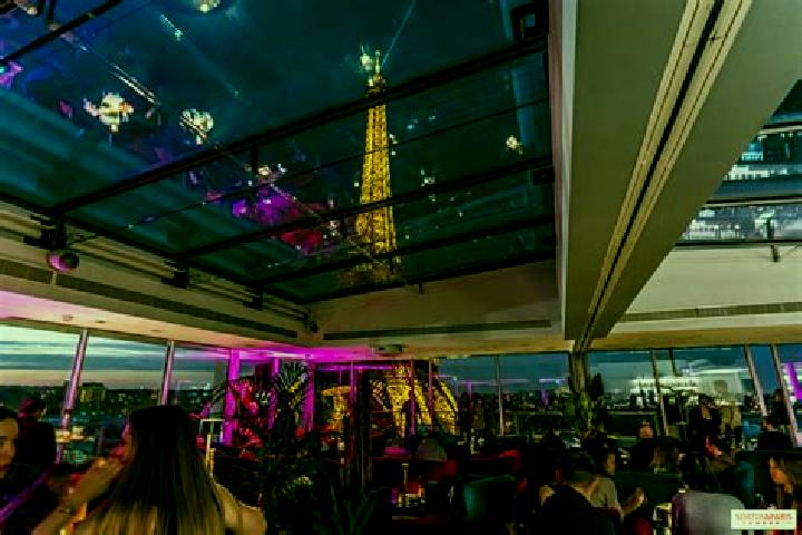 Nova, 29 — Escort in Paris 10e Arrondissement, France