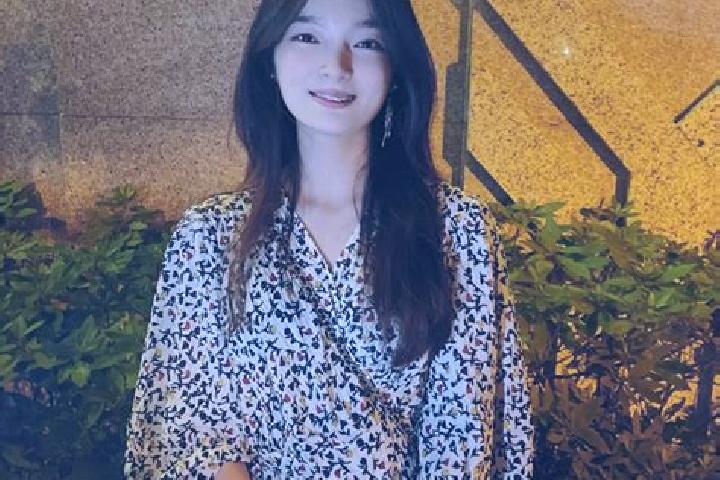 Nova, 29 — Escort in Quanfu, China