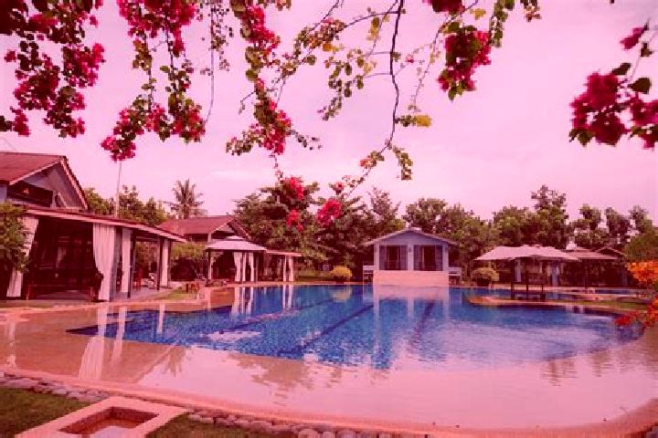 Nova, 29 — Escort in Santa Teresita, Philippines