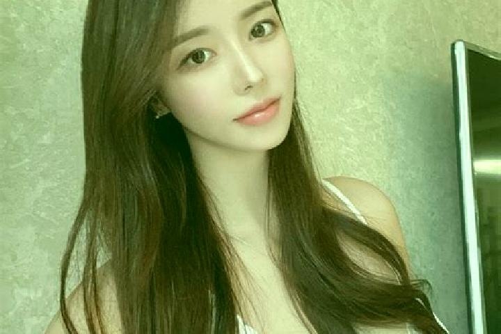 Nova, 29 — Escort in Shangying, China