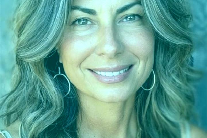 Nova, 30, a brunette grey-eyed latina companion based in Sanyu. Offering Duos, Tantra. Available for incall and outcall, day and evening dates.