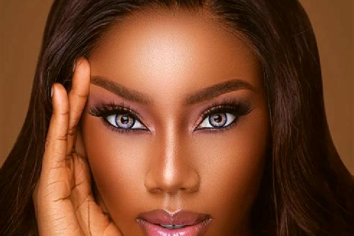 Nova, 30, a chestnut blue-eyed ebony companion based in Sainte-Seve. Offering Erotic Massage, 69, Couples, CIM. Available for incall and outcall, day and eve...