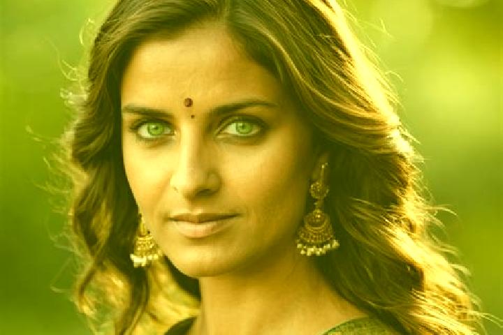 Nova, 30, a chestnut green-eyed indian companion based in Asuni. Offering Couples, Dinner Date, Duos. Available for incall and outcall, day and evening dates.