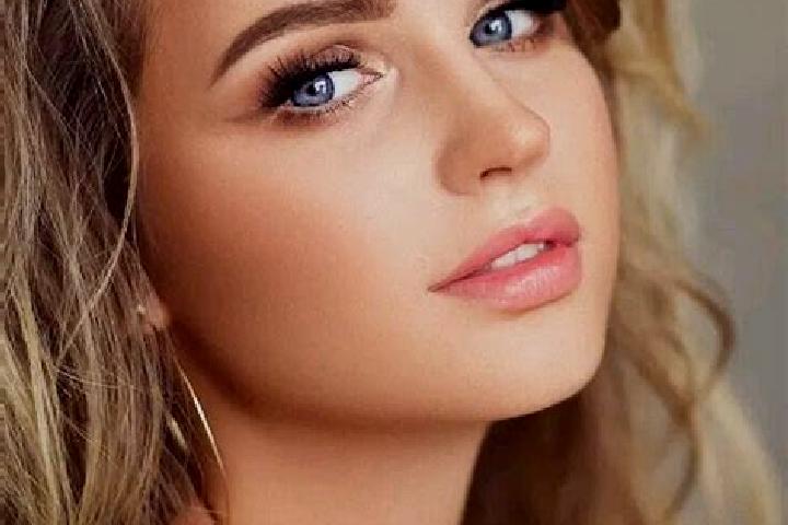Nova, 30, a dark blonde blue-eyed caucasian companion based in Le Bourget. Offering Domination, Dinner Date, Couples. Available for incall and outcall, overn...