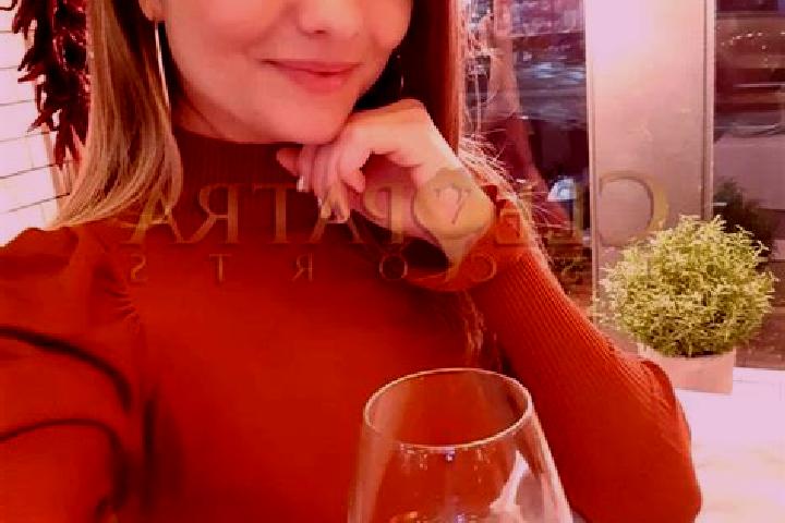 Nova, 30, a red grey-eyed caucasian companion based in Alorton. Offering Erotic Massage, OWO, Party Girl, Couples. Available for incall and outcall, day and ...