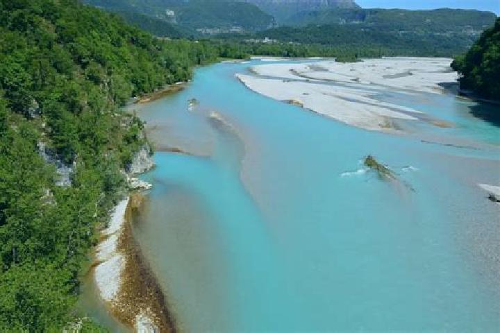 Nova, 30 — Escort in Camino al Tagliamento, Italy