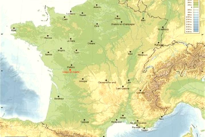 Nova, 30 — Escort in Ceaux-en-Couhe, France