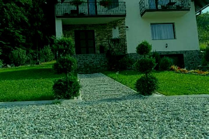 Nova, 30 — Escort in Poiana Marului, Romania