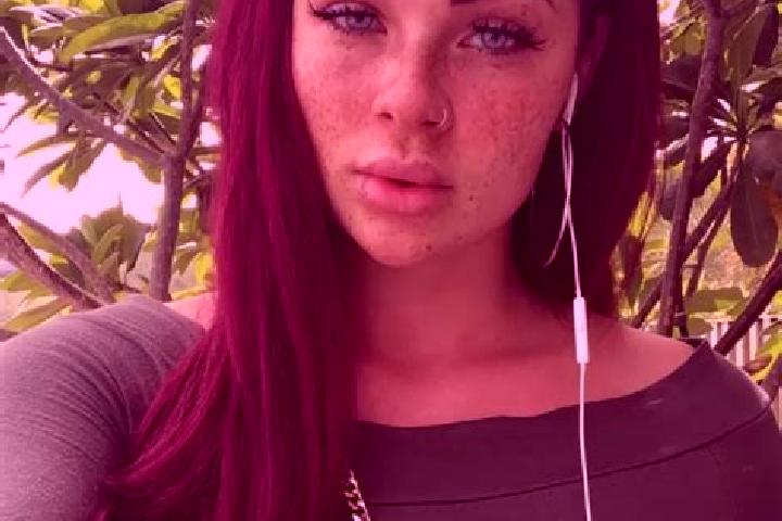Nova, 31, a auburn blue-eyed caucasian companion based in Sargento Lopez 3ra. Seccion (San Jorge). Offering Deep French Kissing, Massage, BDSM, Girlfriend Ex...
