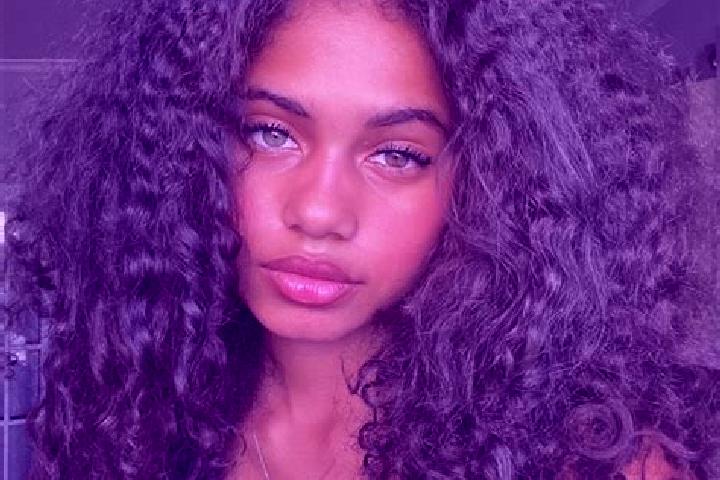 Nova, 31, a brunette blue-eyed ebony companion based in Salvaterra. Offering Duos, Party Girl, Striptease, OWO, Prostate Massage. Available for incall and ou...