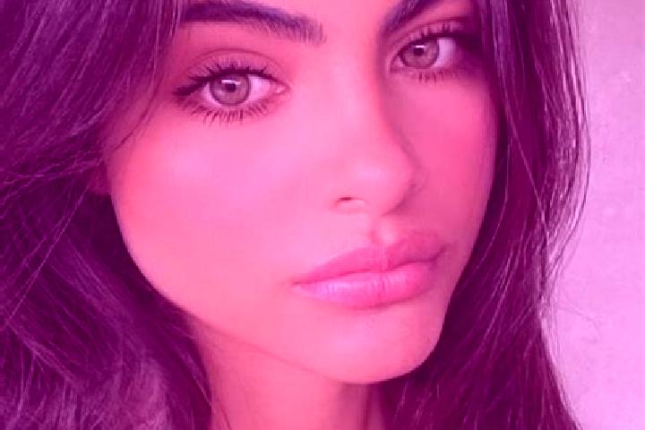 Nova, 31, a brunette green-eyed latina companion based in Popovice. Offering 69, A-Level. Available for incall and outcall, day and evening dates.