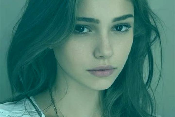 Nova, 31, a chestnut grey-eyed slavic companion based in Catbalogan. Offering A-Level, BDSM, OWO. Available for incall and outcall, day and evening dates.