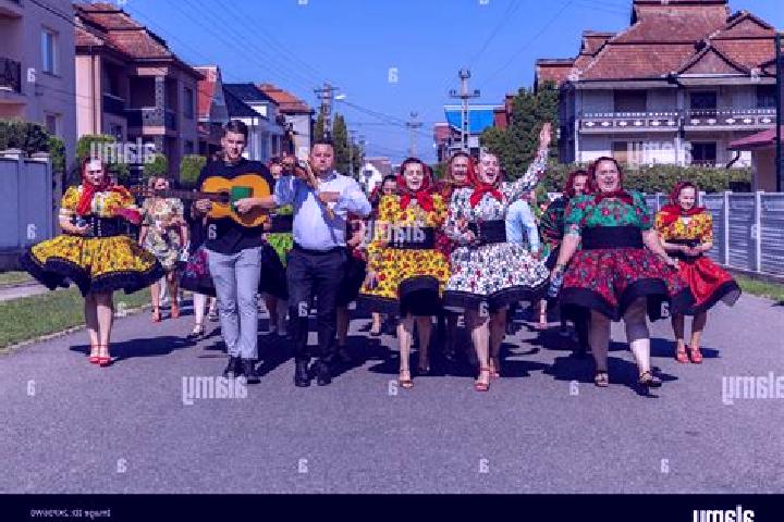 Nova, 31 — Escort in Berveni, Romania