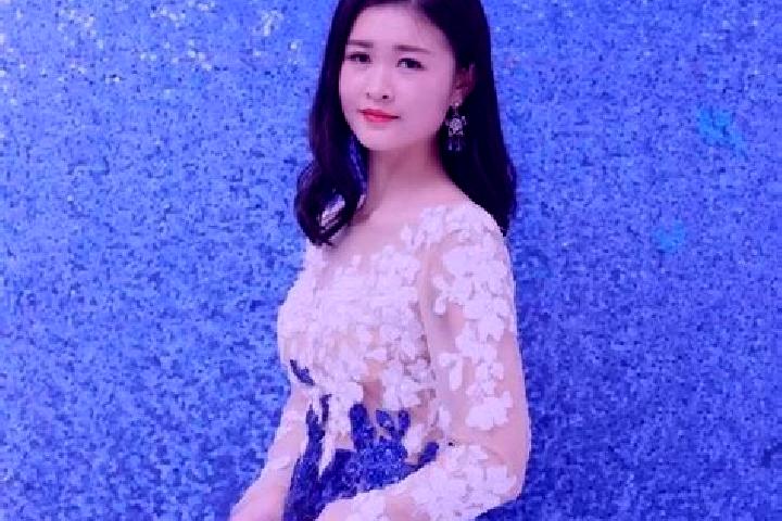 Nova, 31 — Escort in Qiaoting, China