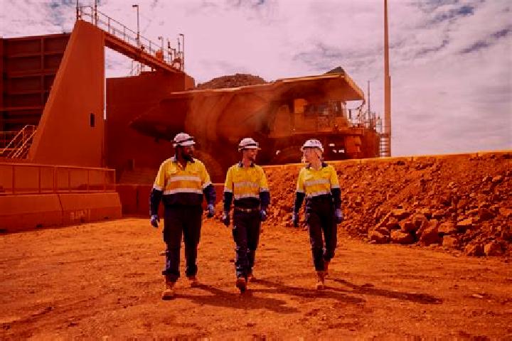 Nova, 31 — Escort in Rio Tinto, Portugal