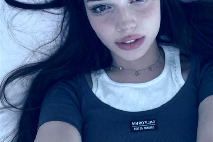 Nova, 32, a brunette brown-eyed mediterranean companion based in Omal. Offering Party Girl, CIM, Dinner Date. Available for incall and outcall, overnight boo...