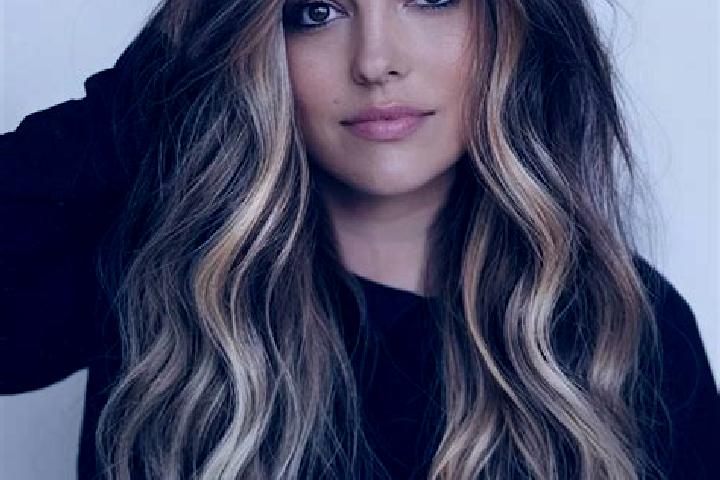 Nova, 32, a dark blonde brown-eyed mediterranean companion based in Sabi. Offering Party Girl, Massage, Dinner Date, OWO. Available for incall and outcall, o...