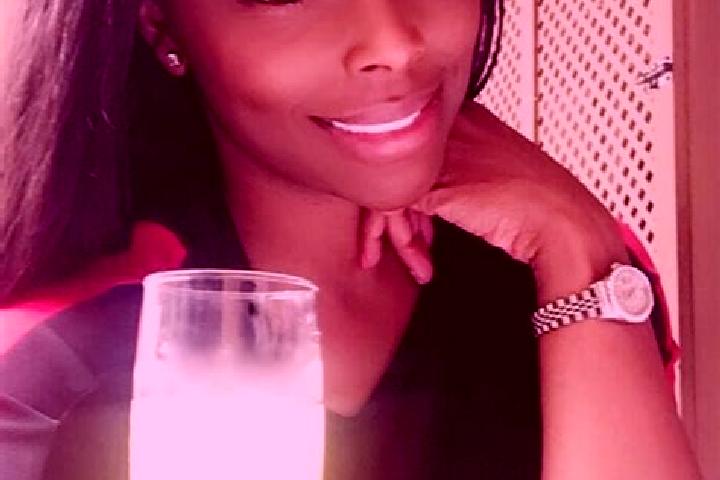 Nova, 32, a red dark-eyed ebony companion based in Montano Antilia. Offering Deep French Kissing, Erotic Massage, Party Girl. Available for incall and outcal...