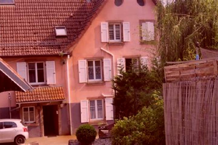 Nova, 32 — Escort in Muhlbach-sur-Munster, France