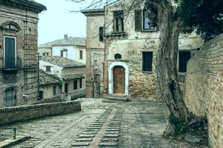 Nova, 32 — Escort in San Martino sulla Marrucina, Italy