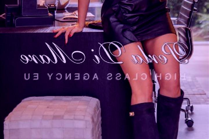 Nova, 32 — Escort in Sarisoru Mare, Romania