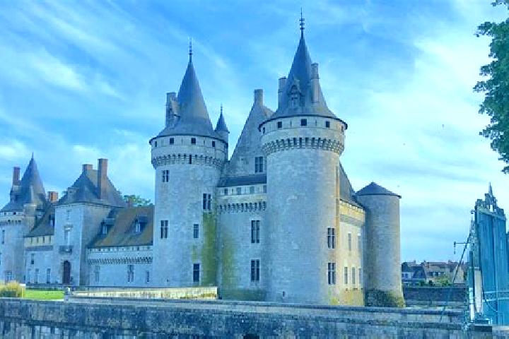 Nova, 32 — Escort in Tracy-sur-Loire, France