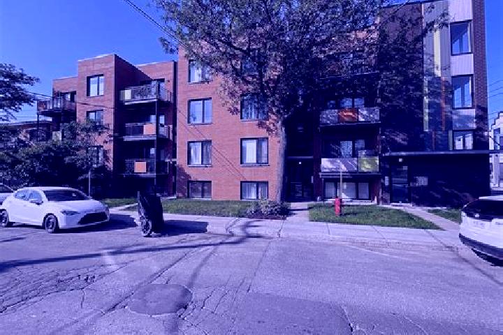 Nova, 32 — Escort in Villeray-Saint-Michel-Parc-Extension, Canada