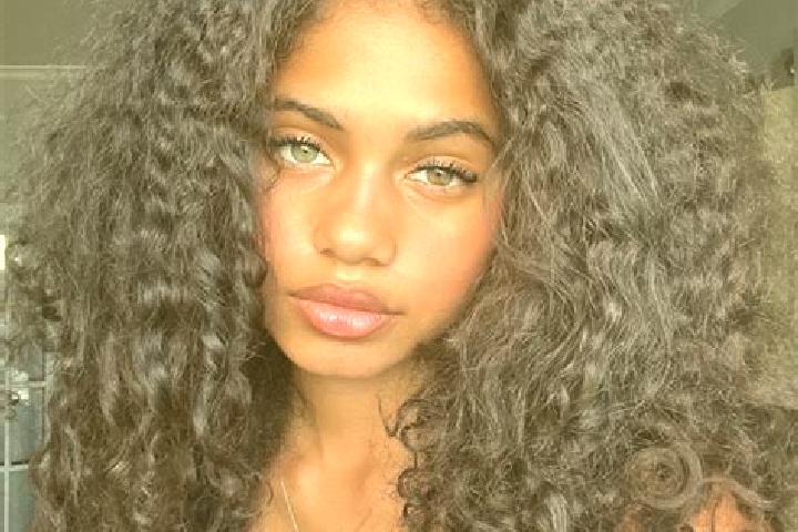 Nova, 33, a black grey-eyed ebony companion based in Jangkar. Offering A-Level, OWO, 69, BDSM. Available for incall and outcall, overnight bookings available.