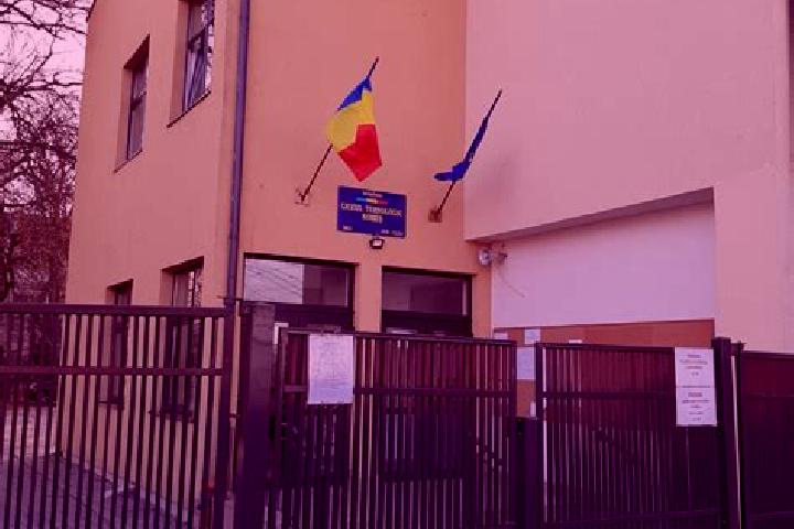 Nova, 33 — Escort in Papiu Ilarian, Romania