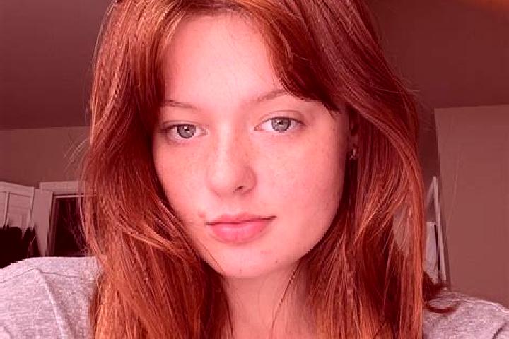 Nova, 34, a auburn amber-eyed caucasian companion based in Kirchhundem. Offering Overnight, Girlfriend Experience, Dinner Date, Prostate Massage, BDSM. Avail...