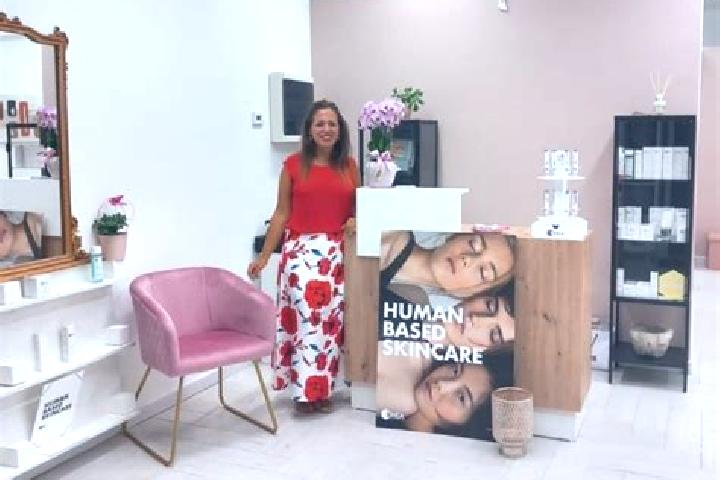 Nova, 34, a black dark-eyed ebony companion based in Cavaria Con Premezzo. Offering Prostate Massage, CIM, Striptease, 69. Available for incall and outcall, ...