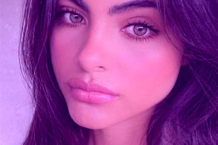 Nova, 34, a red green-eyed indian companion based in Maignelay-Montigny. Offering GFE, 69, Striptease. Available for incall and outcall, overnight bookings a...