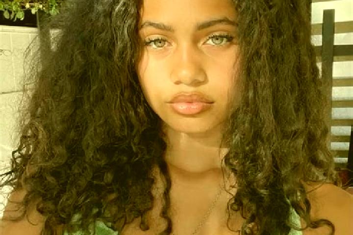 Nova, 34, a red green-eyed mixed companion based in Variney Chez Roncoz. Offering 69, Fetish, Domination. Available for incall and outcall, day and evening d...